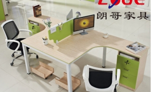 如何保養(yǎng)實(shí)木辦公家具呢？